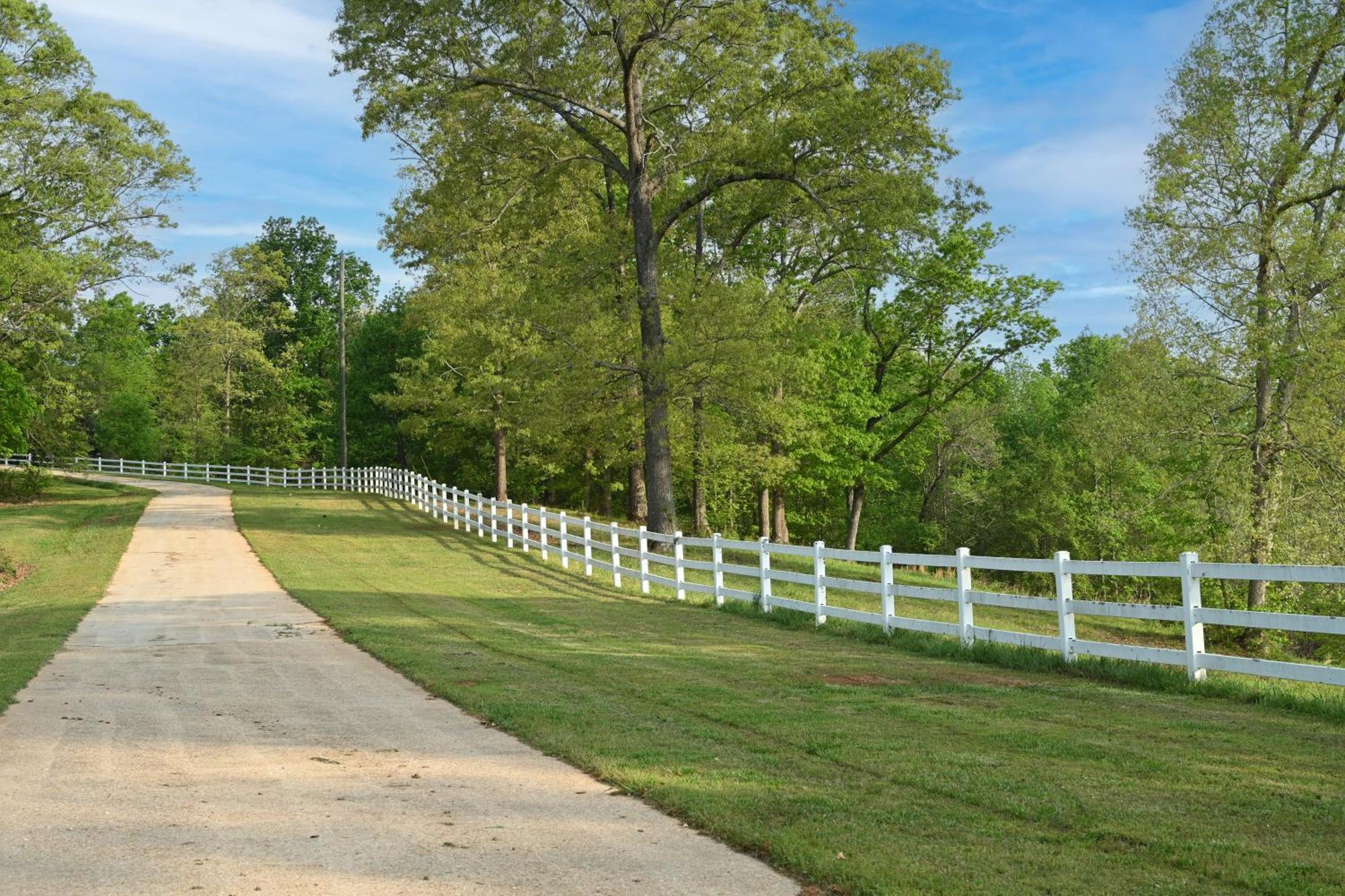 Southern Home And Fishing Lake. Gainesville Exterior photo